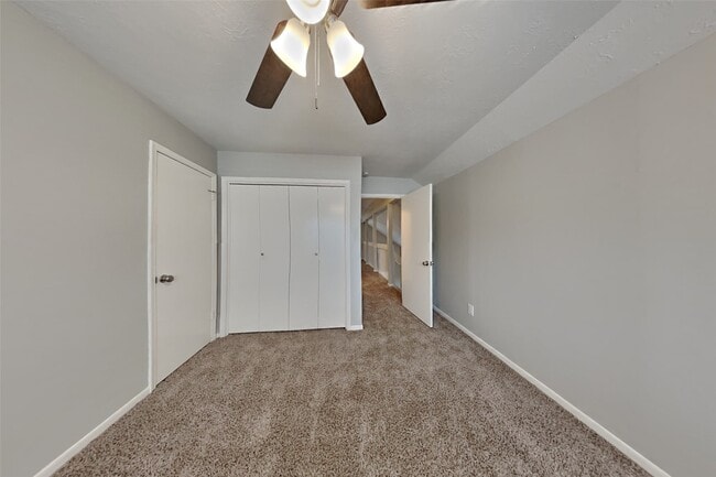 Building Photo - 22719 Garden Canyon Dr