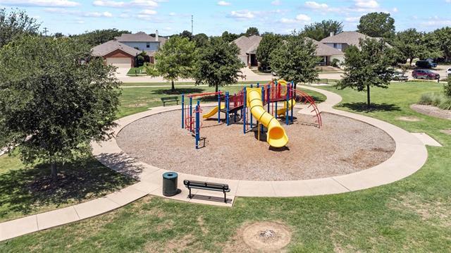 Building Photo - 1301 Mockingbird Dr