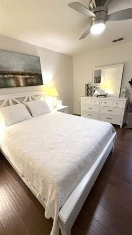 Building Photo - 1027 Mazourka Dr