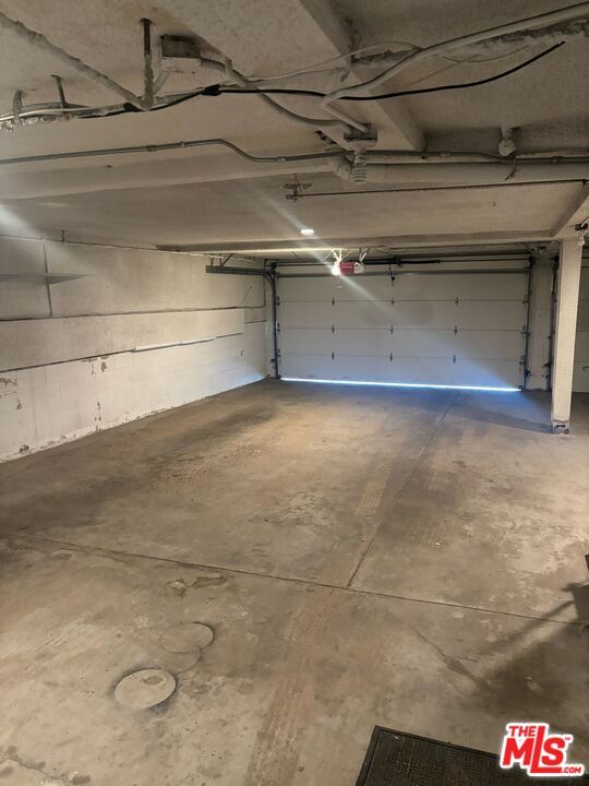 Building Photo - 24 Lighthouse St