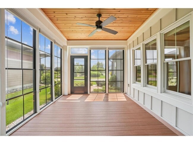 Building Photo - 11433 Wildflower Dr