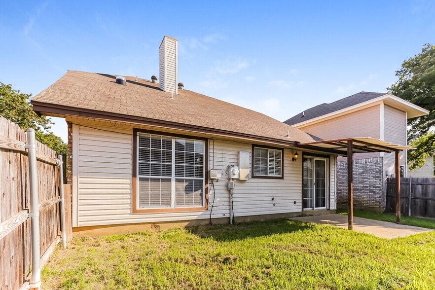 Building Photo - 7404 Arbor Park Dr