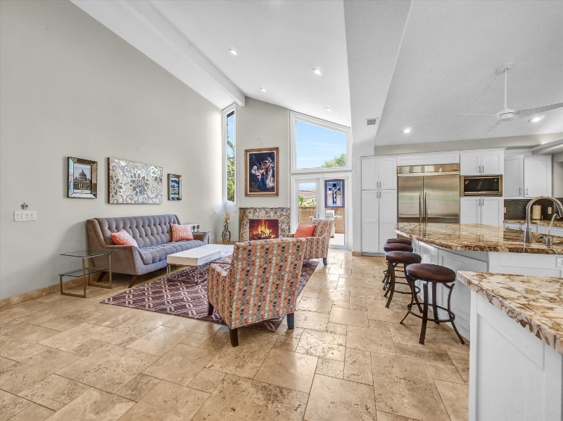 Building Photo - 5425 Brentwood Pl