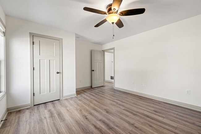 Building Photo - 118 Morning View Rd