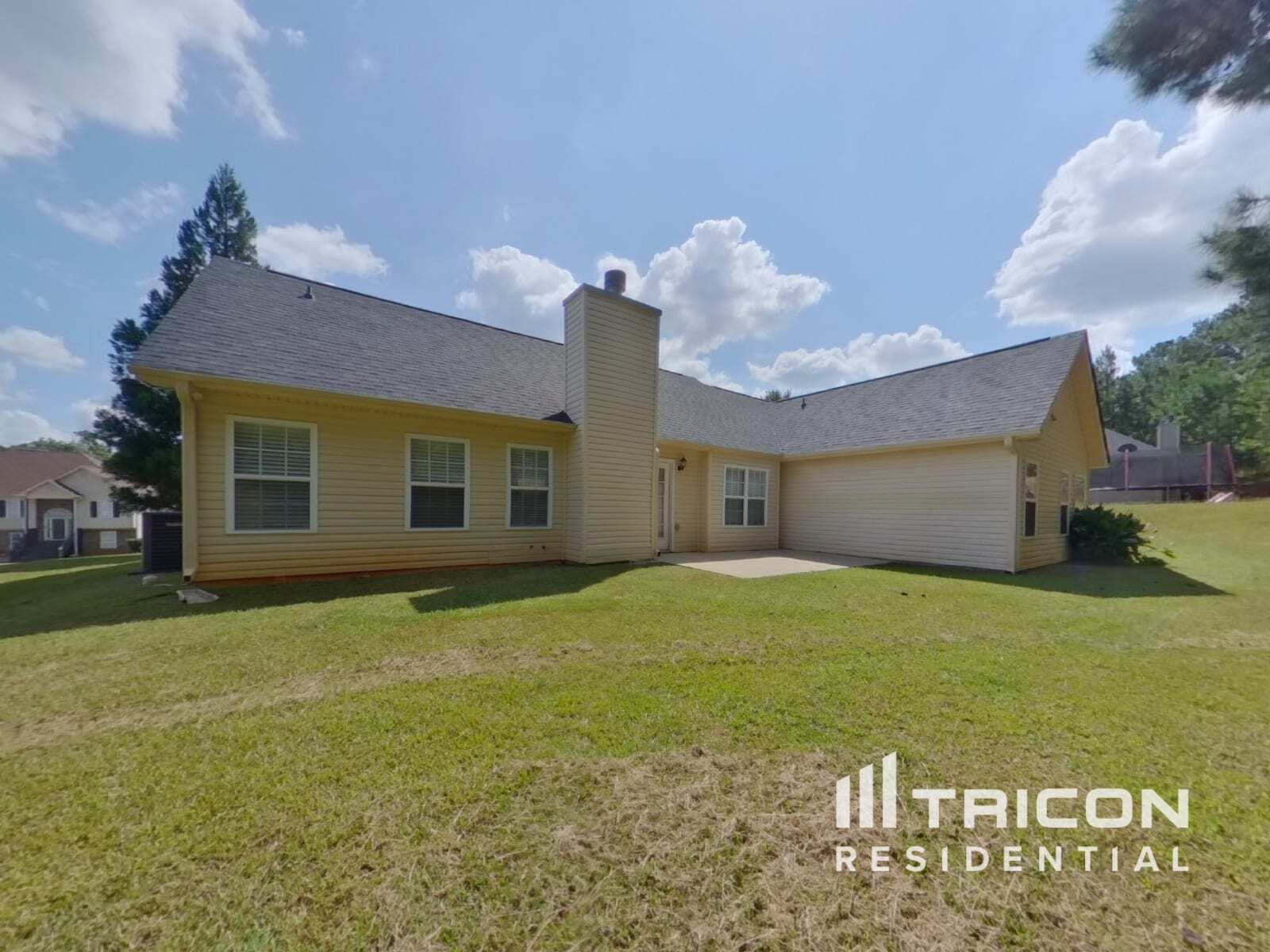 Building Photo - 210 Shenandoah Dr