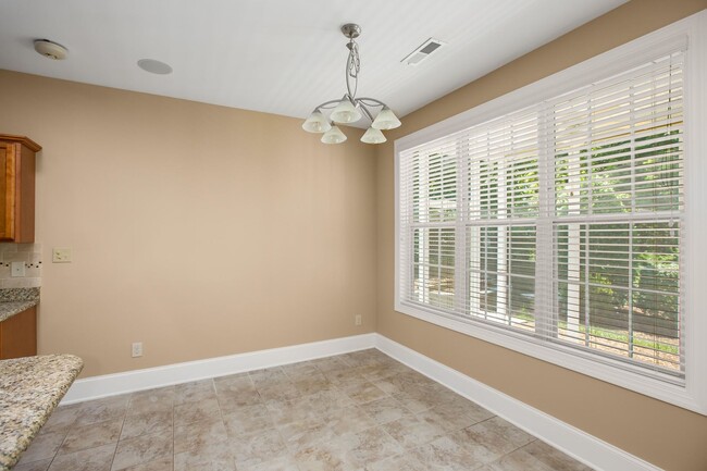 Building Photo - One Level Townhome