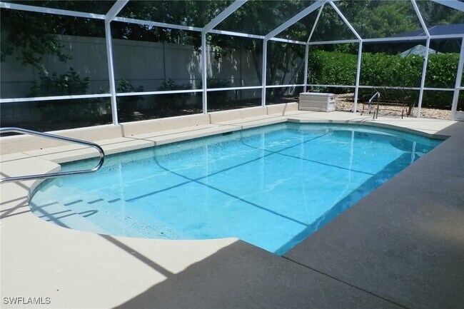 Building Photo - 16252 Kelly Woods Dr
