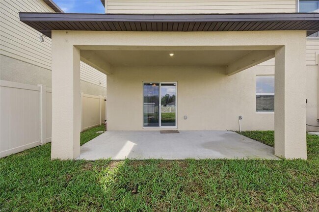 Building Photo - 2509 Victorious Fls Ave