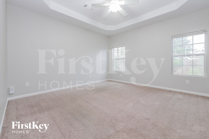 Building Photo - 5052 Pioneer Pkwy