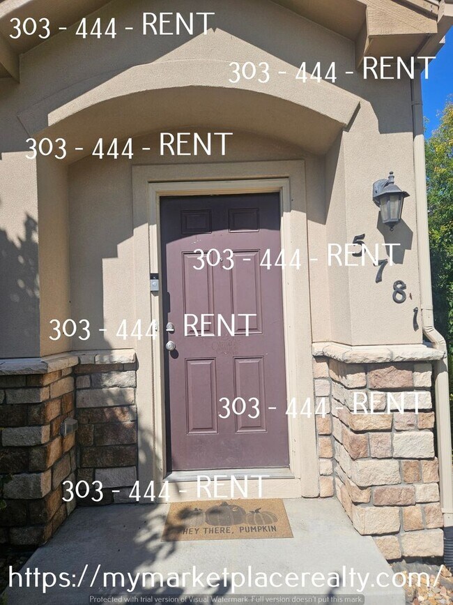 Building Photo - Make this your new home in time for the ho...