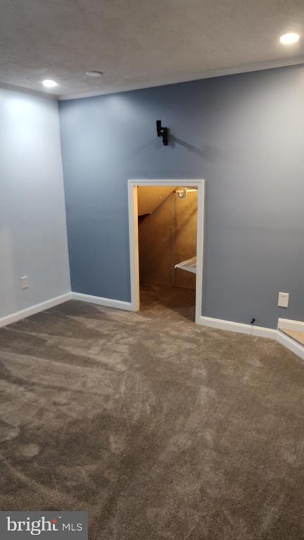 Building Photo - 442 Darby Ln