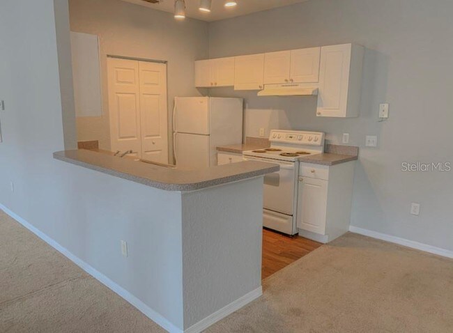 Building Photo - 841 Grand Regency Pointe