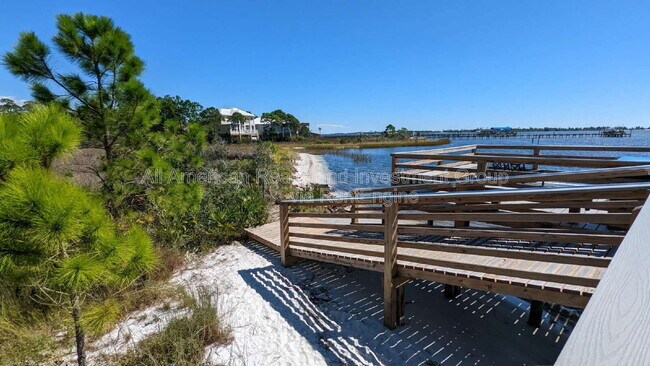 Building Photo - 917 Lajolla Ln