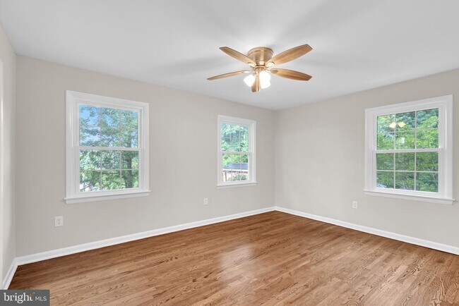 Building Photo - 3009 S Hill St