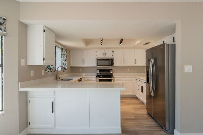 Building Photo - 5416 E Glencove St