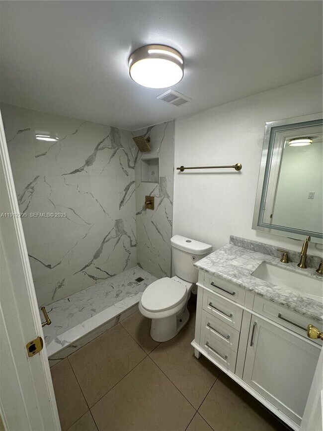 Building Photo - 8600 SW 212th St