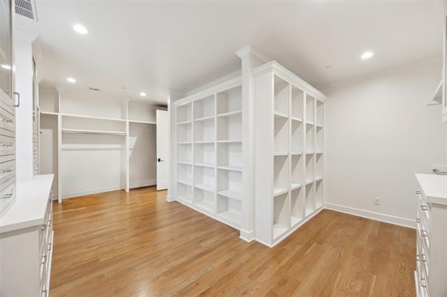 Building Photo - 7209 Colgate Ave