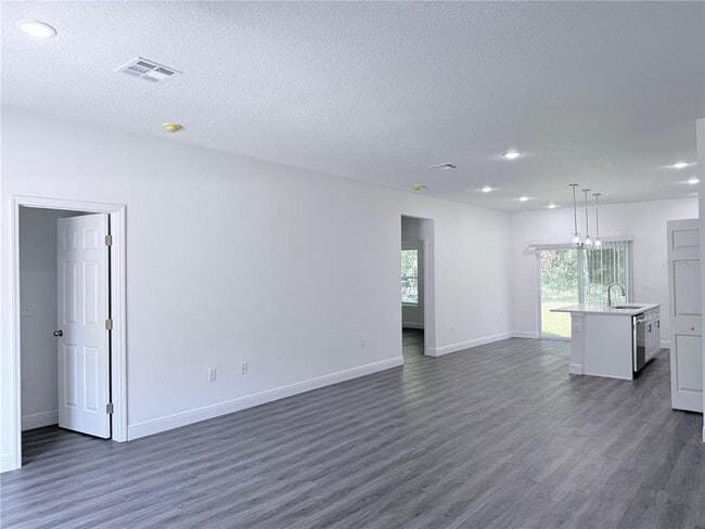 Building Photo - 13869 SW 114th Pl