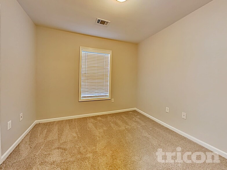 Building Photo - 215 Millwheel Dr