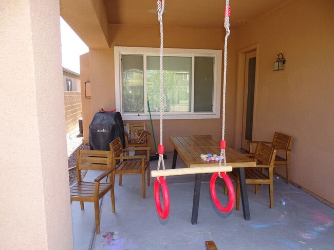 Building Photo - Single Story 4 Bedroom, Den & 3 Full Baths In Gated North Las Vegas Community