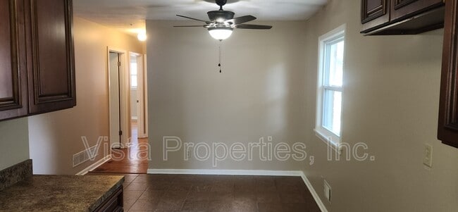 Building Photo - 3412 Winnland Dr