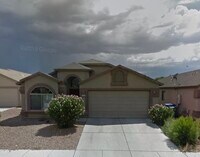Building Photo - HOUSE FOR RENT