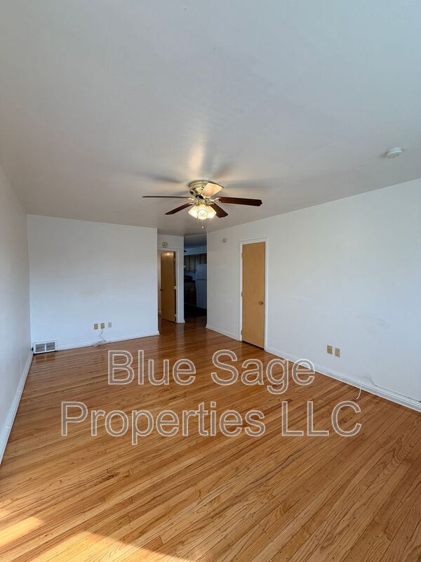 Building Photo - 7 E Berkley Ave