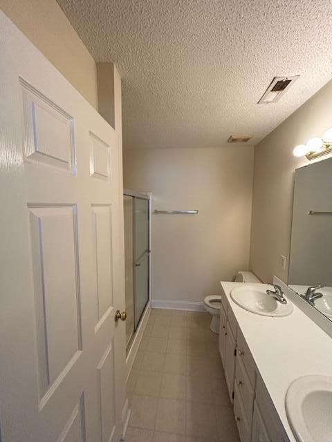 Building Photo - 3513 Beacon Dr