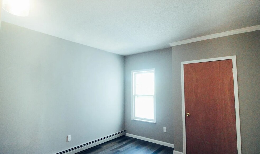 Bedroom 2 - 532 Tacoma Ave
