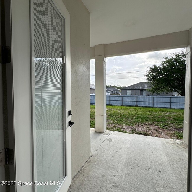 Building Photo - 971 Granata Ave