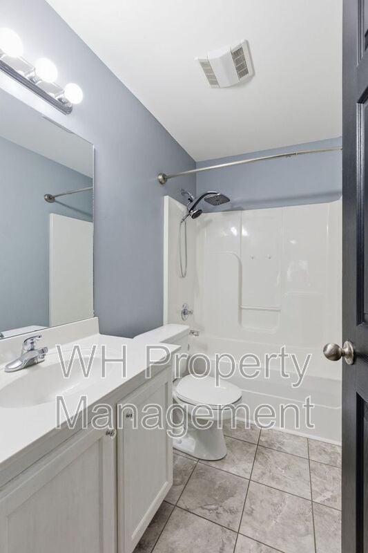 Building Photo - 572 Preakness Cir