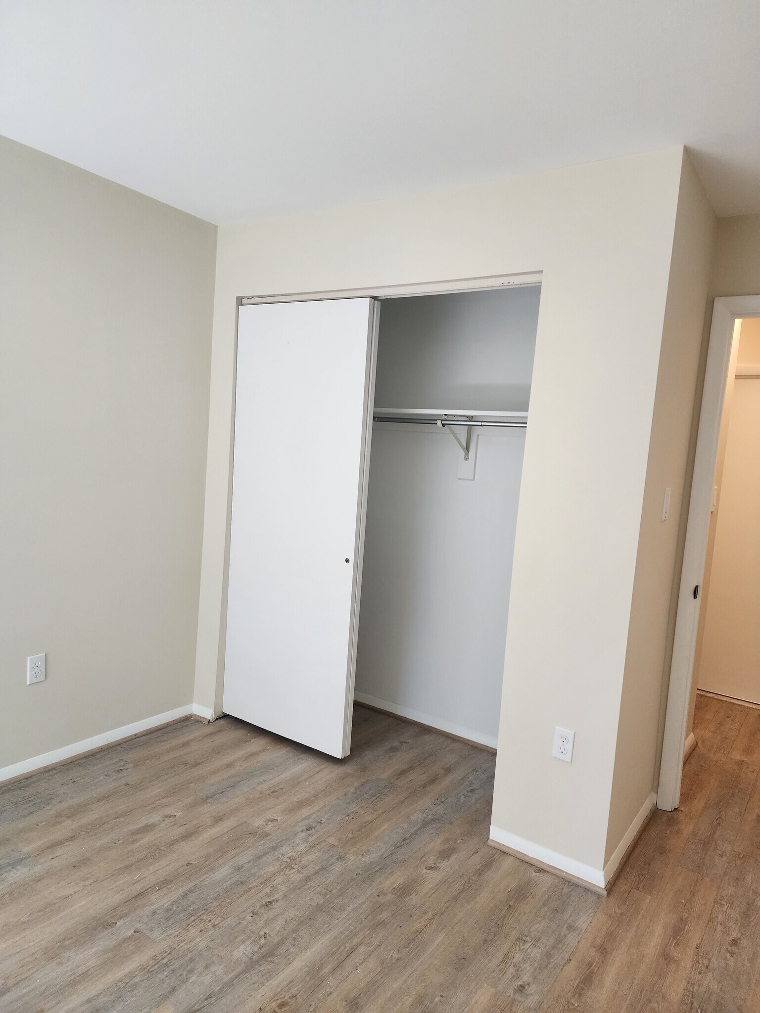 Second bed - 7908 Pearlbush Dr