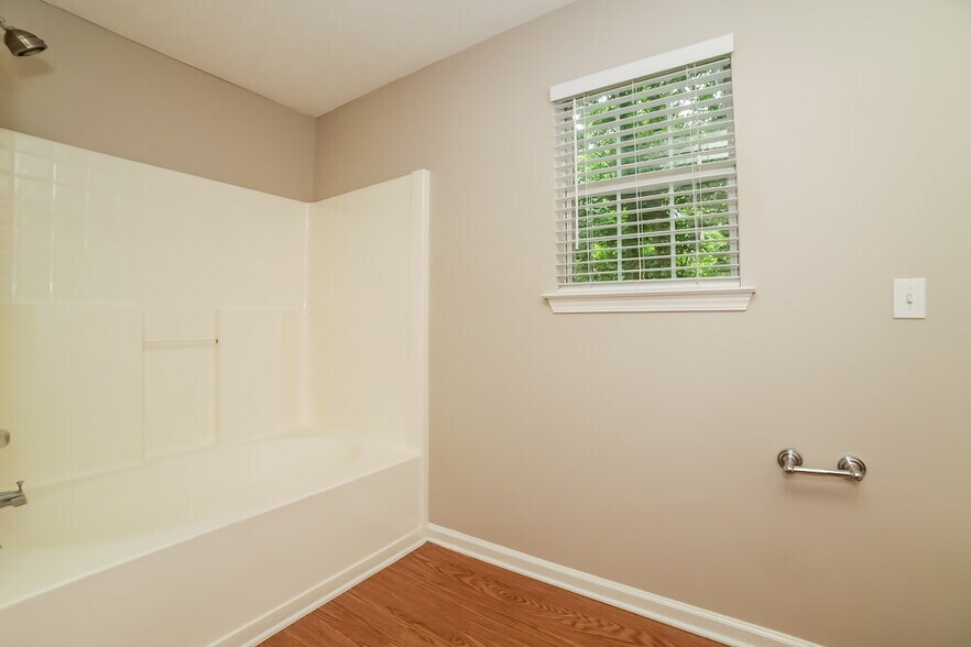 Building Photo - 6937 Fairway Trail