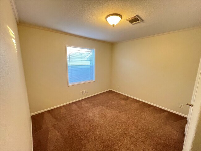 Building Photo - 10214 Berrybriar Ln