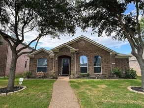 Building Photo - 1096 Wetland Dr