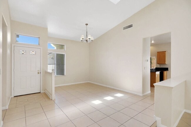 Building Photo - Single Story 3 Bedroom Summerlin Home