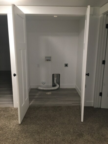 Building Photo - 542 E 300 N