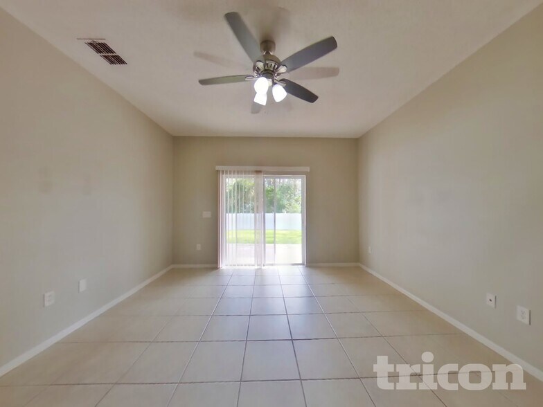 Building Photo - 3851 Andover Cay Blvd