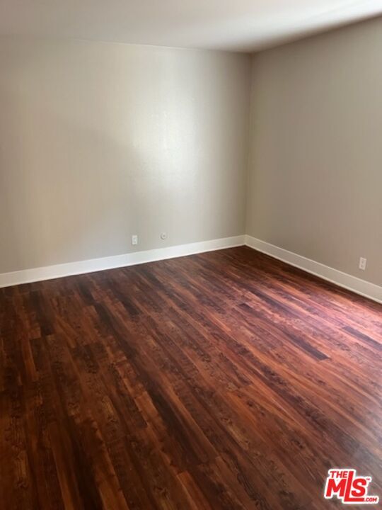 Building Photo - 5810 Las Virgenes Rd
