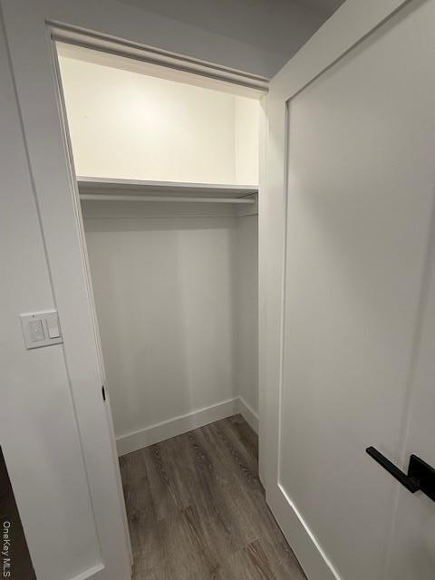 Building Photo - 19 Bellport Ln