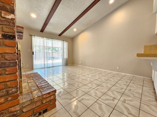 Building Photo - Beautiful interior and Convenient feature!...