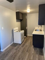 Building Photo - 12267 Magnolia Blvd