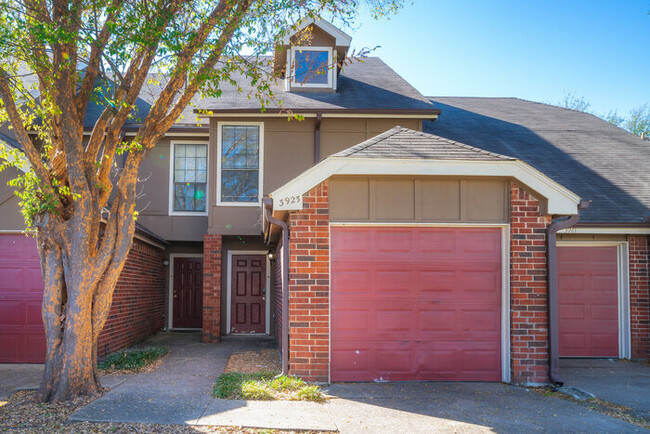 Primary Photo - Wyngate Townhomes 3923D