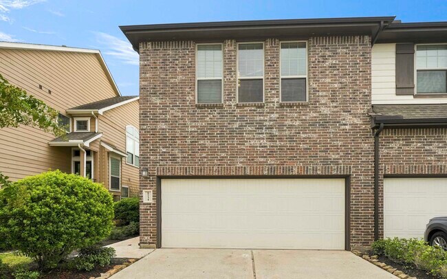 Building Photo - 8734 Laurel Crest Dr