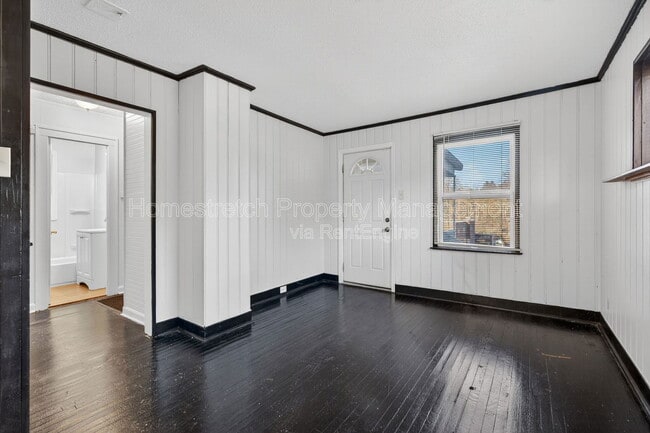 Building Photo - 7160 Beulah Ave