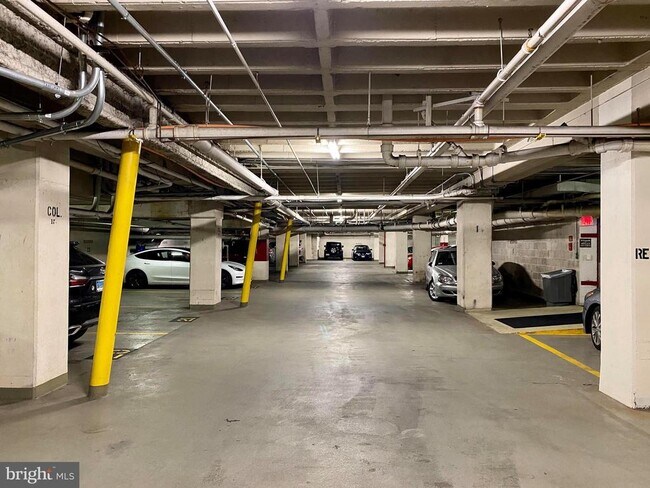 Building Photo - 730 24th St NW