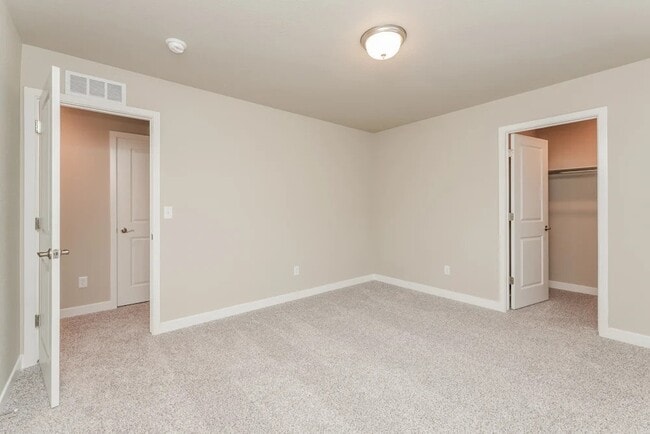 Building Photo - 15231 Arriba Dr