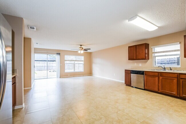 Building Photo - 3072 Natoma Way