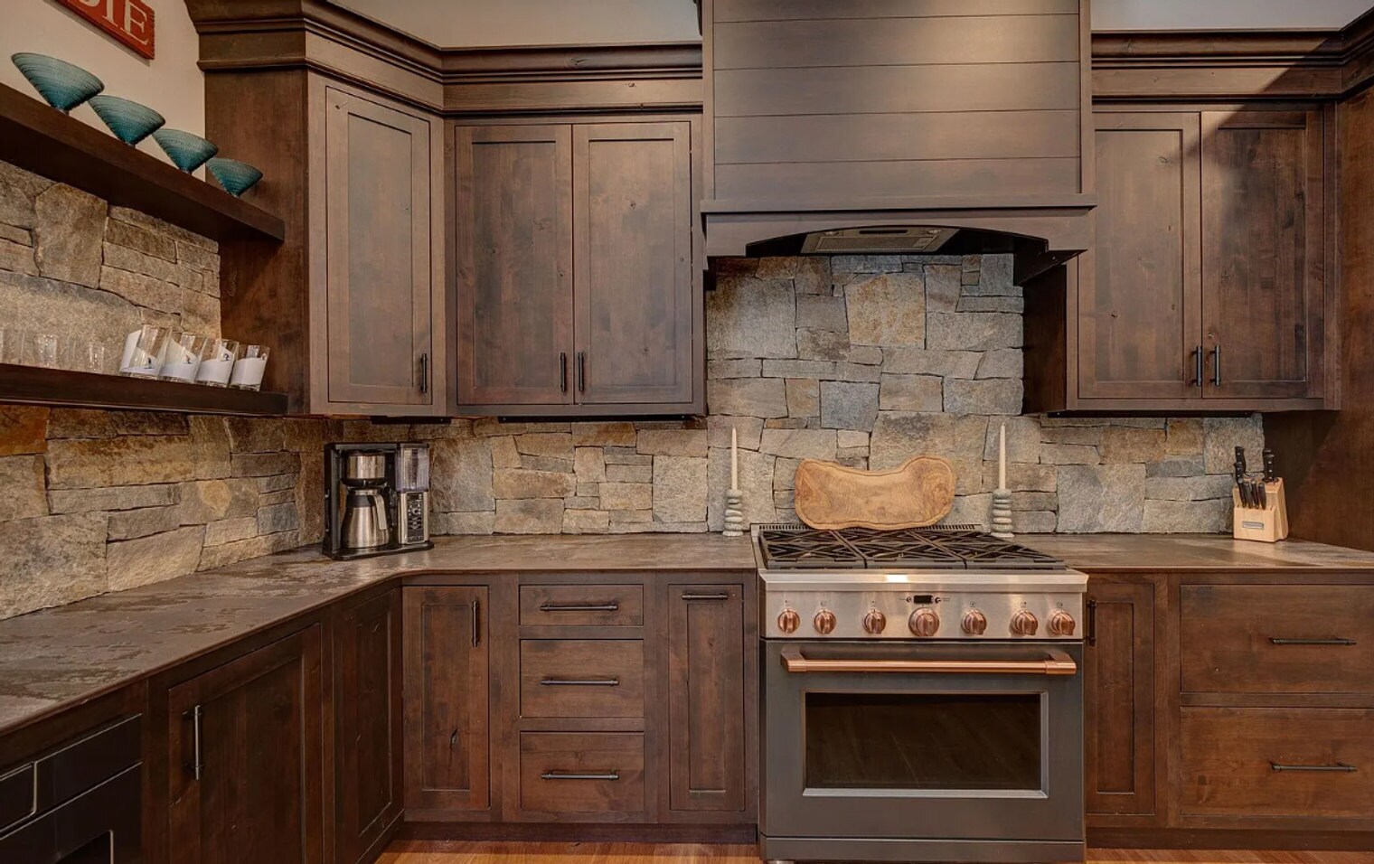 Building Photo - 179 S Peak Rd