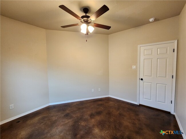 Building Photo - 224 Ragsdale Way
